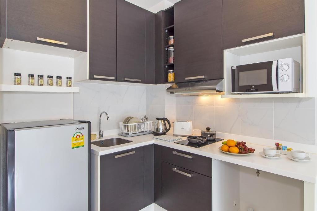 Chic Condo By Resava Karon Exteriér fotografie