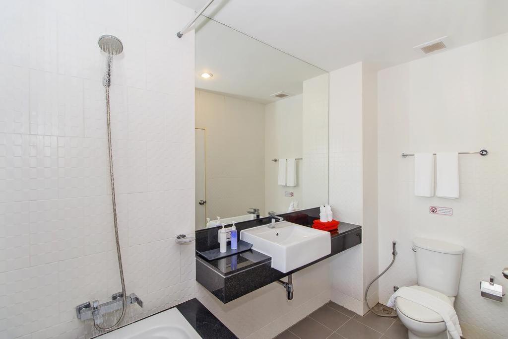 Chic Condo By Resava Karon Pokoj fotografie